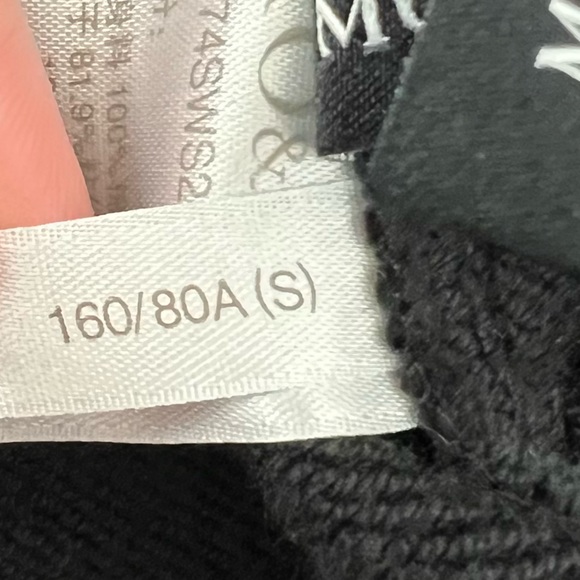 MO&Co. Women's Pullover Save the Mermaid Sleeve Black Size Medium - Picture 8 of 13